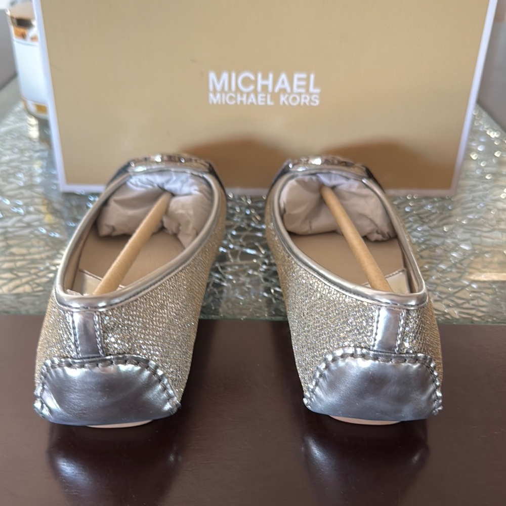 Michael Kors Silver Sparkle Flats Elegant Design - Picture 4 of 5